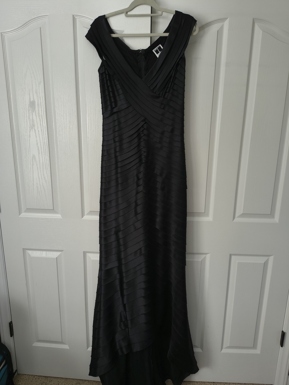 Tadashi Black Satin Shutter Pleat Off-The-Shoulder Evening Gown Dress Vintage